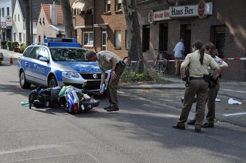 VU nach Verfolgungsfahrt Koeln Ossendorf Frohnhofstr P35.JPG